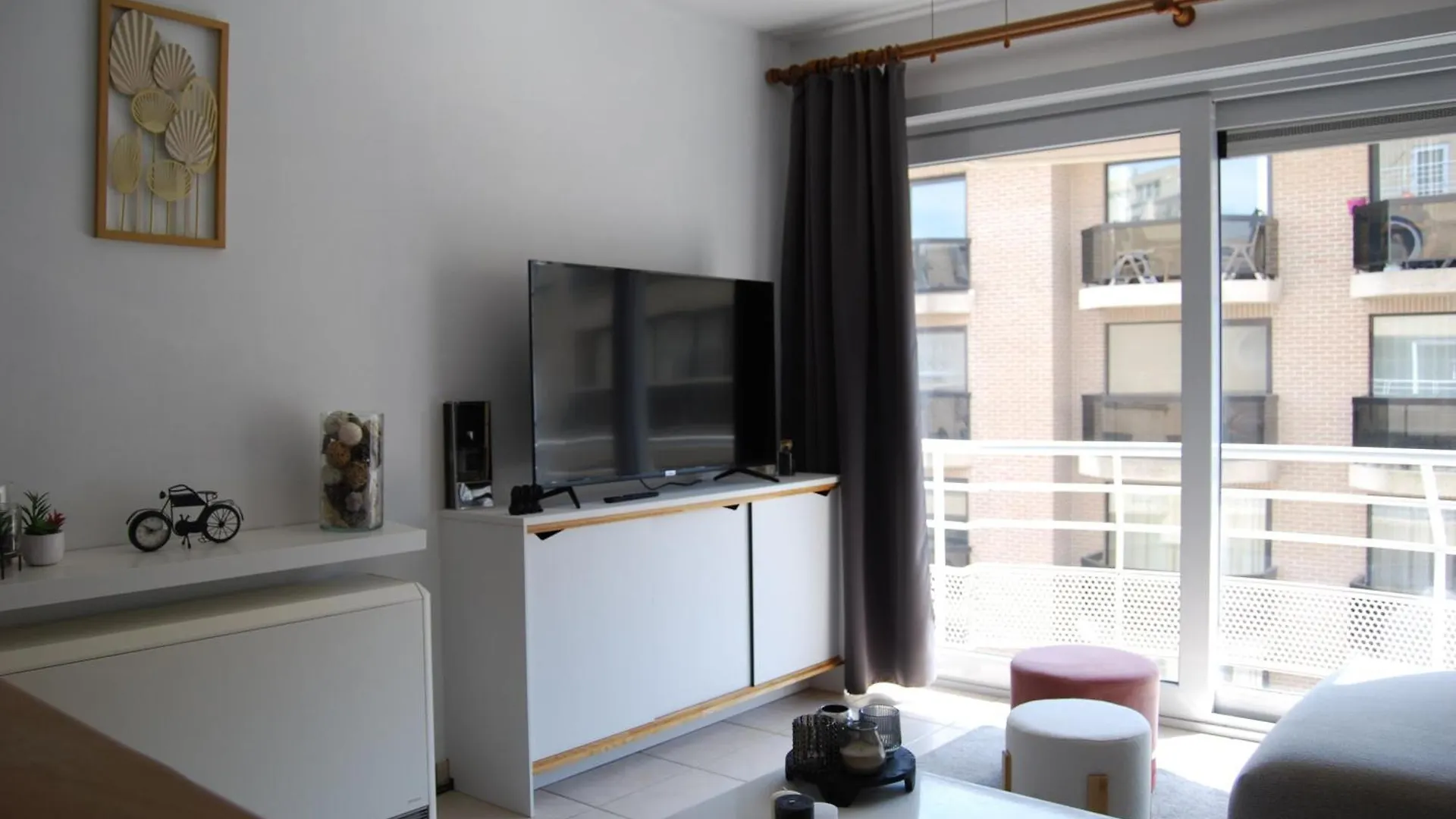 Zilt -Stijlvol Appartement In Residentie Zeezicht - Tot 4 Personen Ostende